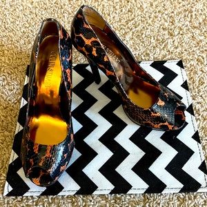 Colin Stuart peep toe heels